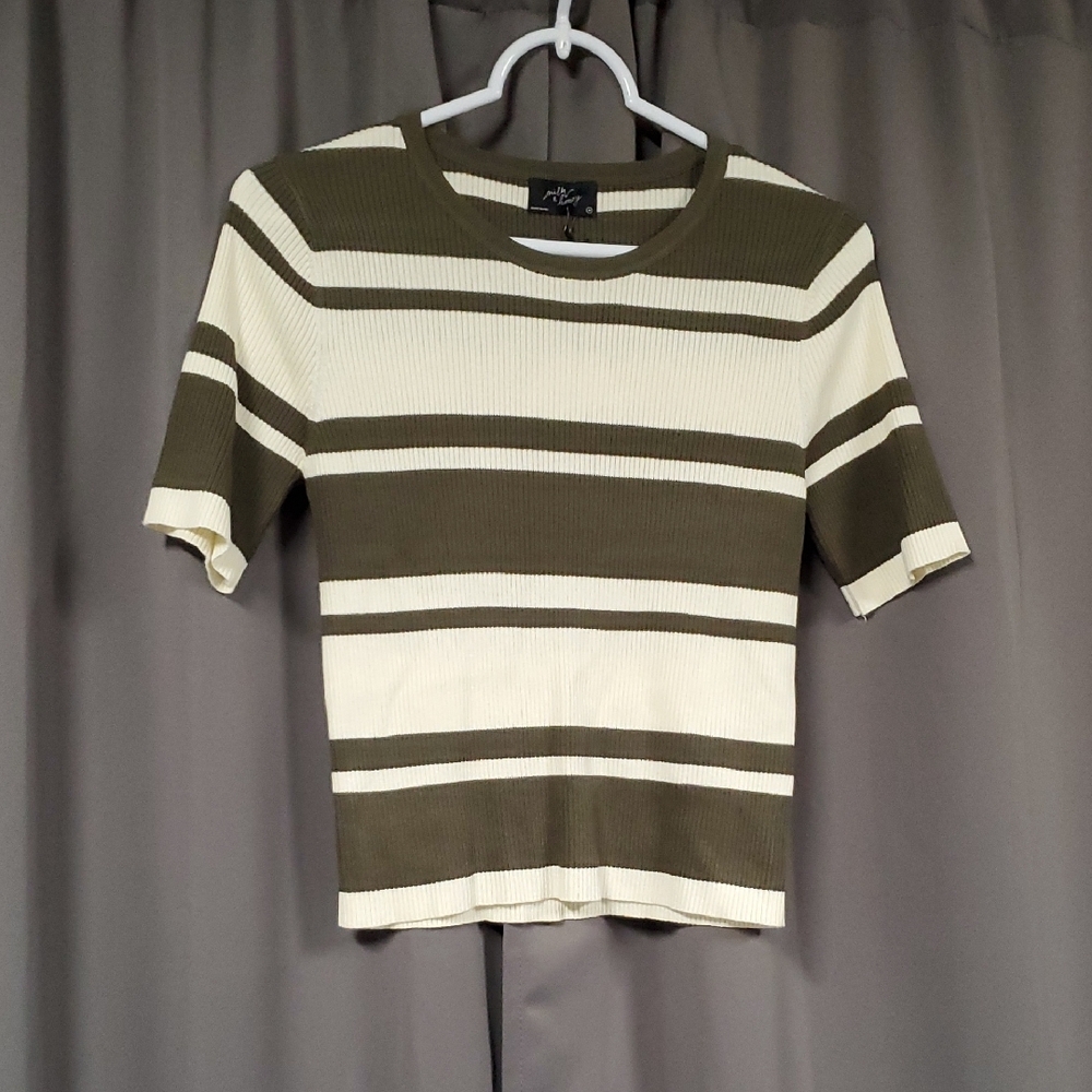 Md Milk & Honey Striped Olive and Cream Ribbed Top